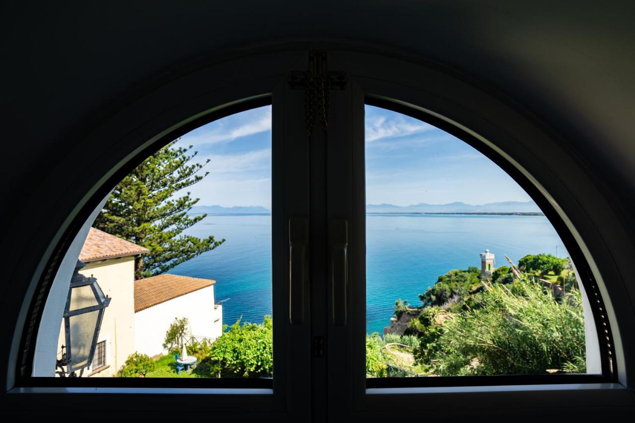Borgo Dei Saraceni - Suites & Apartments Агрополі Екстер'єр фото