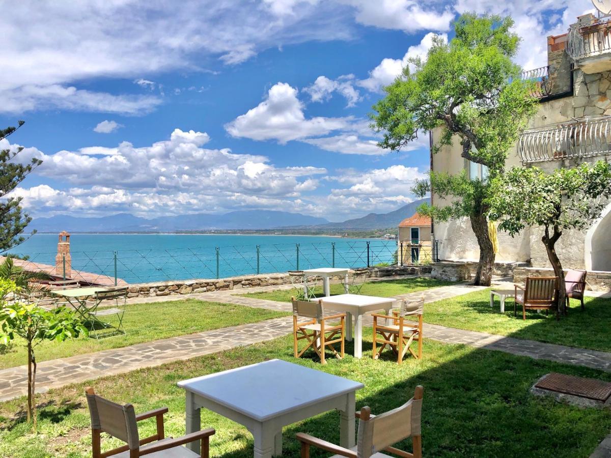 Borgo Dei Saraceni - Suites & Apartments Агрополі Екстер'єр фото
