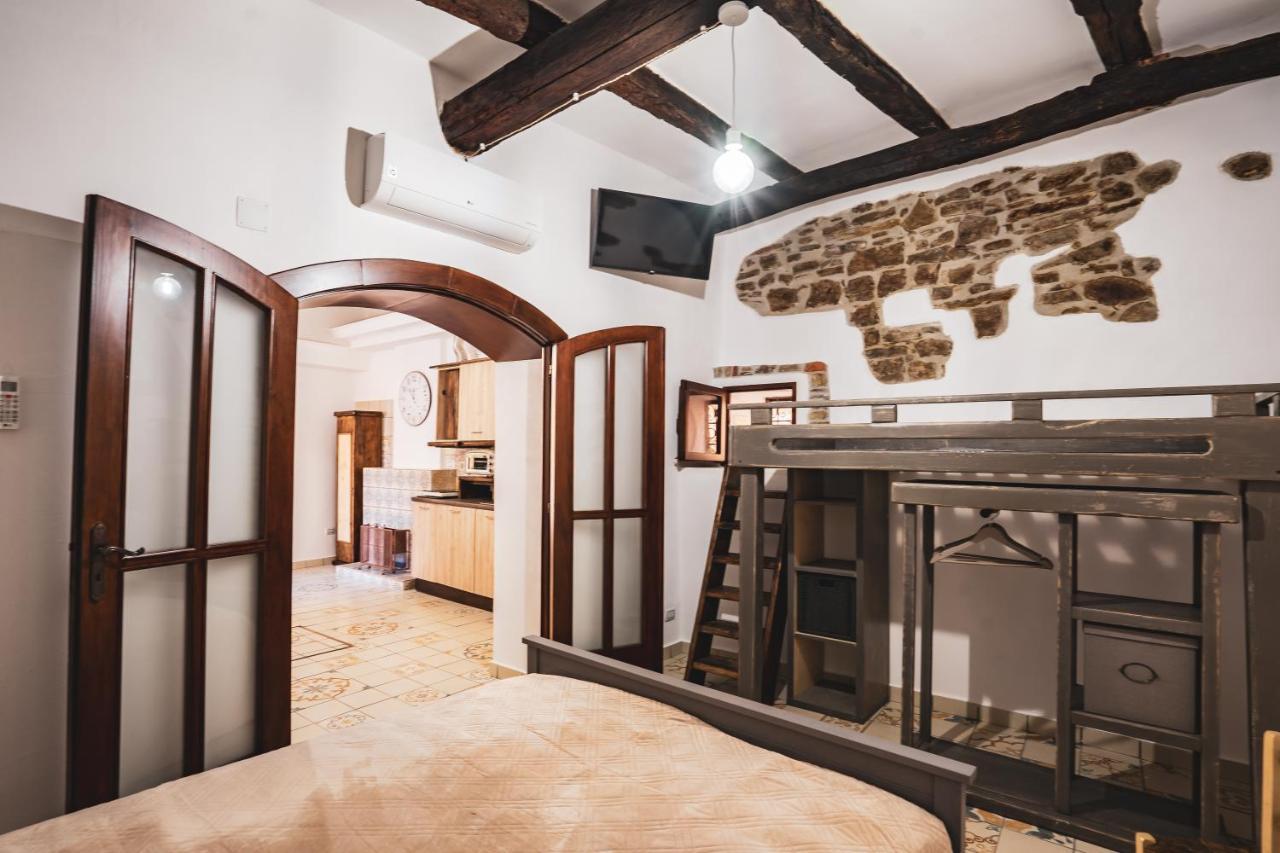 Borgo Dei Saraceni - Suites & Apartments Агрополі Екстер'єр фото